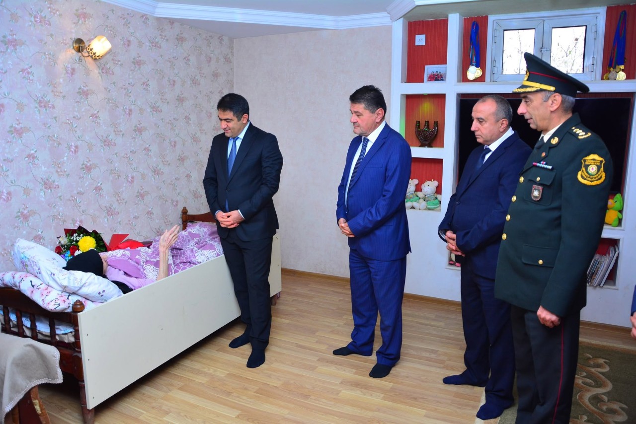 Ağstafada şəhid Ceyhun Əsgərovun anası ziyarət olunub - FOTOLAR